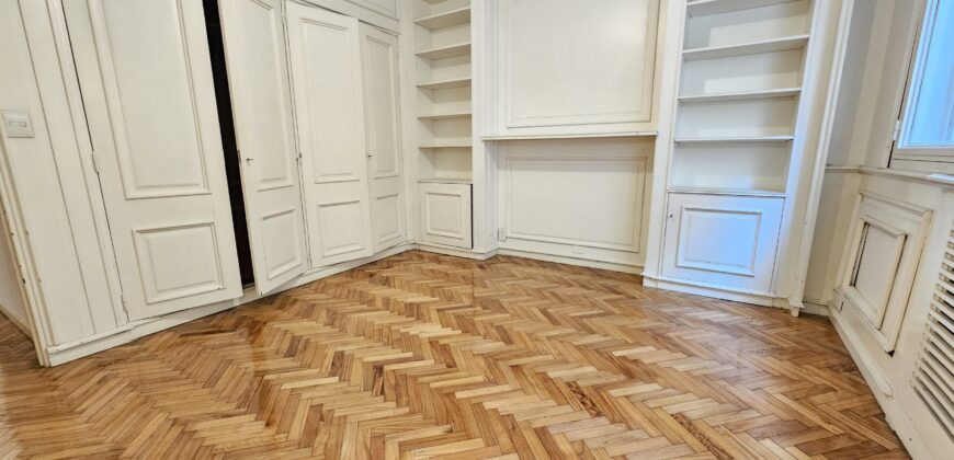 Recoleta Clásica – 3 Dorm. + Dependencia · 138 m² · Al Frente Sobre Guido – Opción Cochera