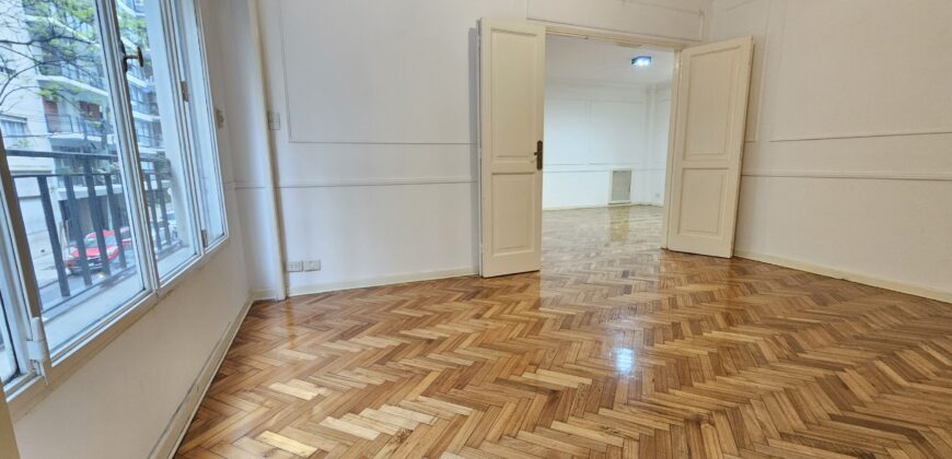 Recoleta Clásica – 3 Dorm. + Dependencia · 138 m² · Al Frente Sobre Guido – Opción Cochera