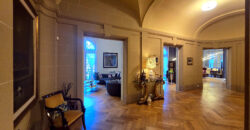 Residencia Restaurada de 397 m² Frente a Plaza Rodríguez Peña