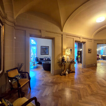 Residencia Restaurada de 397 m² Frente a Plaza Rodríguez Peña