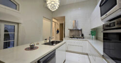 Residencia Restaurada de 397 m² Frente a Plaza Rodríguez Peña