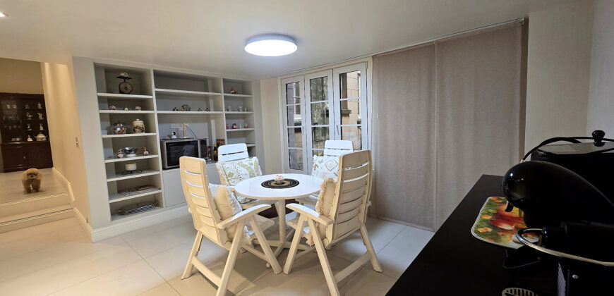 Residencia Restaurada de 397 m² Frente a Plaza Rodríguez Peña